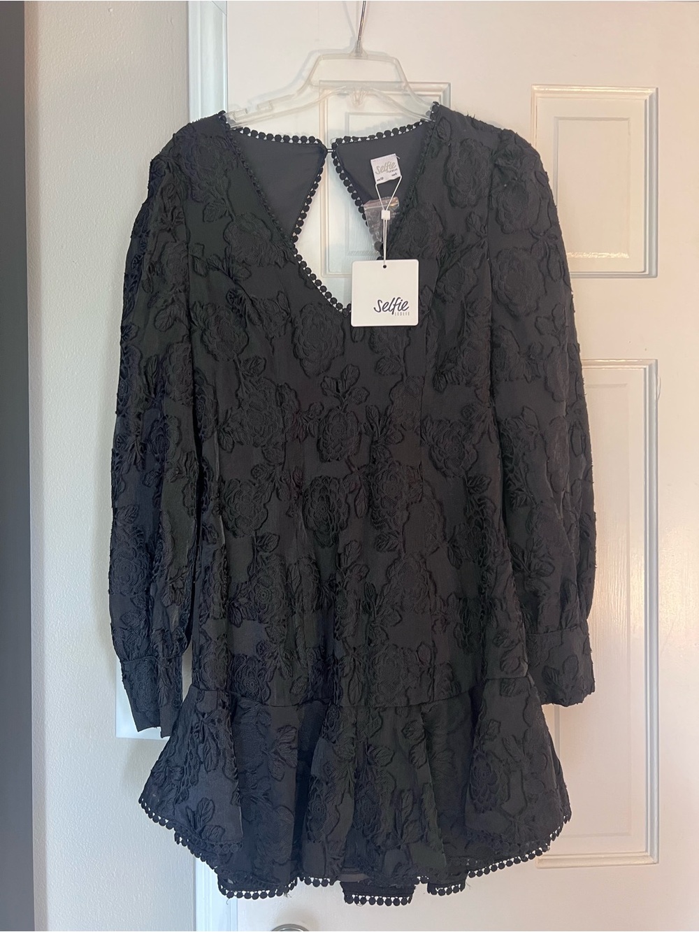 Selfie Leslie Black Textured Floral Dress Top